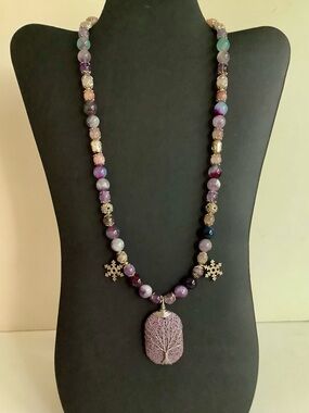 Handcrafted Purple Agate Tree Pendant Beaded Necklace - Unbranded